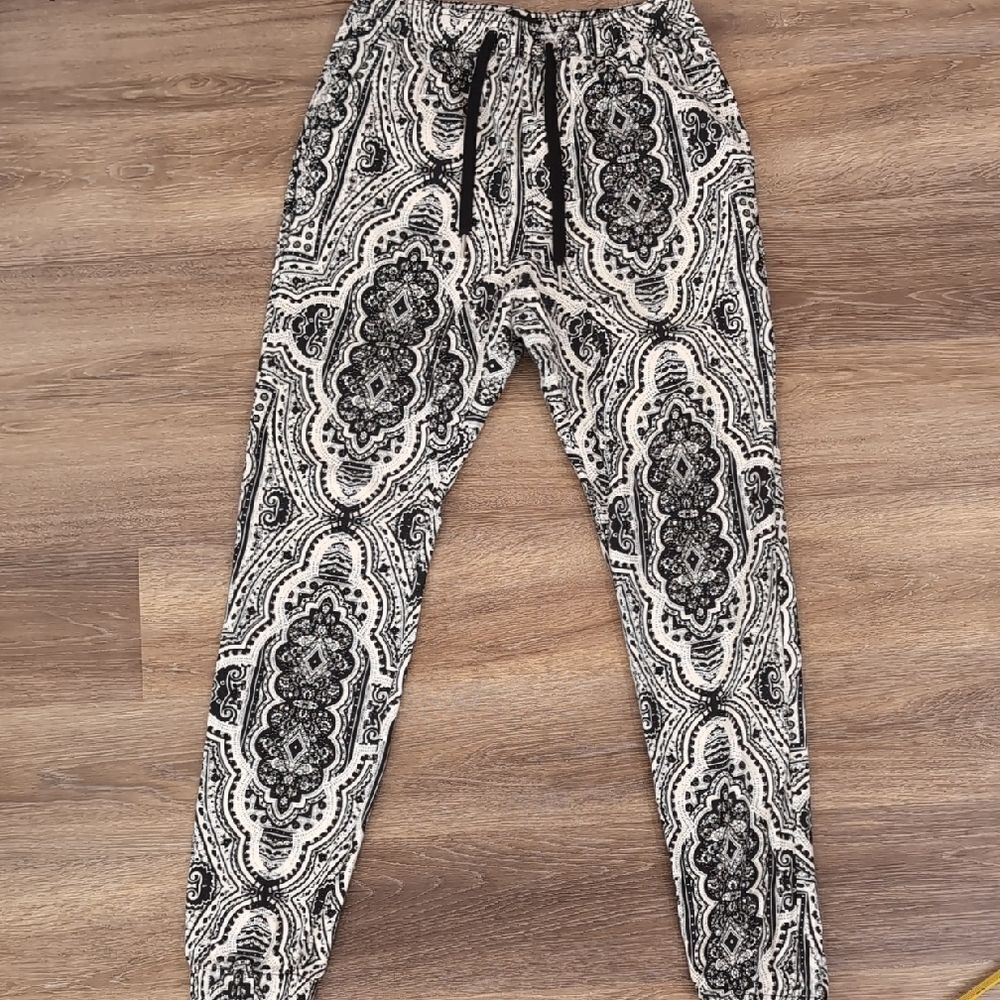 Zanerobe Sureshot Bandana Black and White Joggers Pants Sz 32